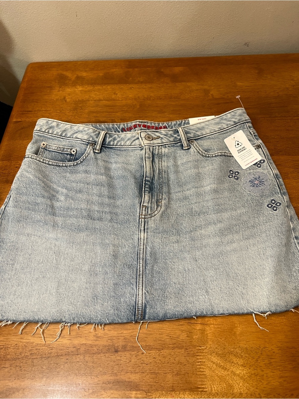 Lucky Brand Light Blue Embroidered Denim Mini Skirt Size 14/32